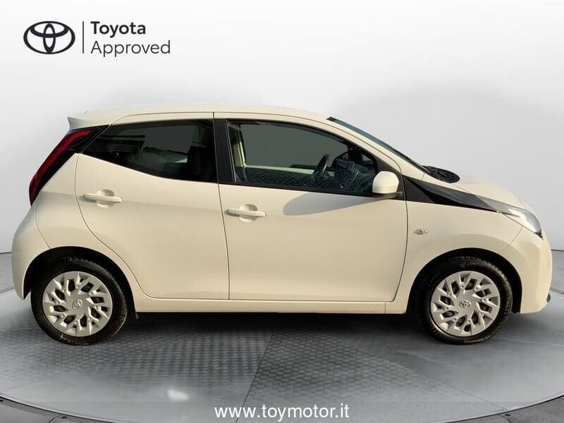 Toyota Aygo 2ª serie Connect 1.0 VVT-i 72 CV 5 porte x-play