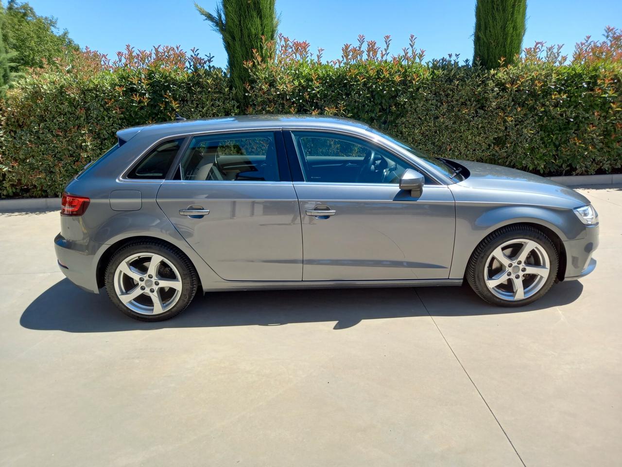 Audi A3 1.6 TDI 116 CV Design 10/2018