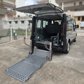 Nissan Primastar C29 6 Posti + Sollevatore idraulico per Carrozzina
