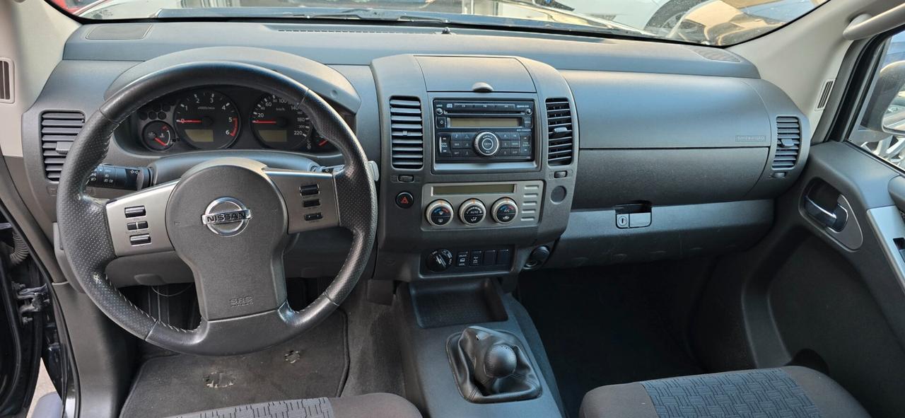 Nissan Navara 2.5 dCi 4 porte Double Cab Sport