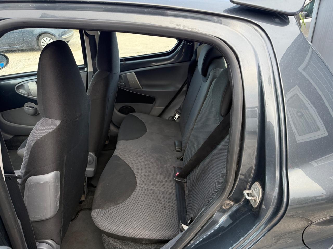 Toyota Aygo 1.0 12V VVT-i 5 porte