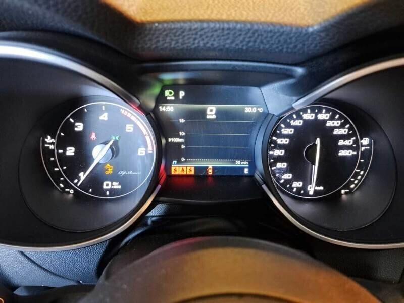 Alfa Romeo Stelvio 2.2 TD 190 CV AT8 Q4 Business PREZZO REALE