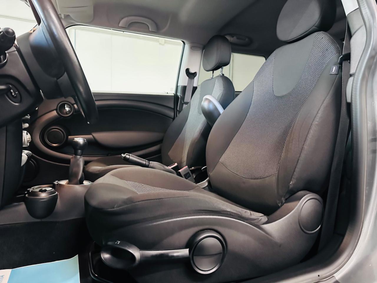 Mini 1.6 16V One (72kW)