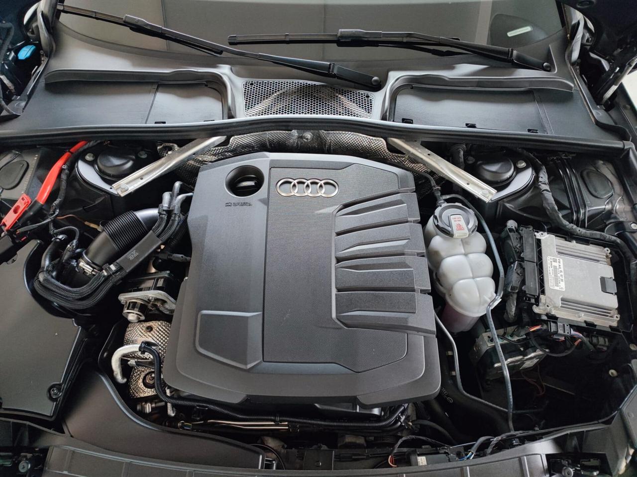 Audi A4 Avant 35 TDI/163 CV S tronic Business Sport