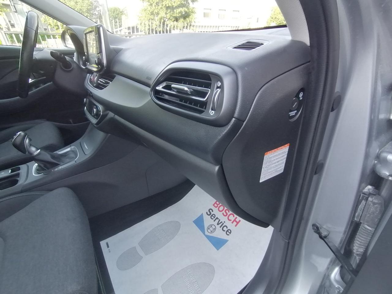 Hyundai i30 Wagon 1.0 t-gdi 48V CarPlay / AndroidAuto Fari LED