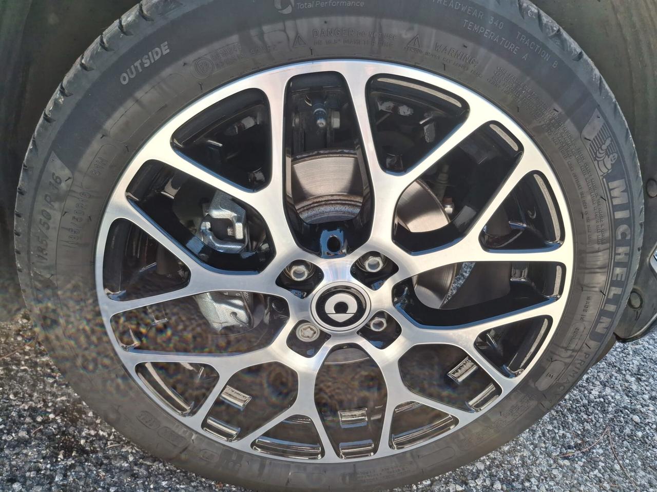 Smart ForTwo EQ Racingreen (22kW)