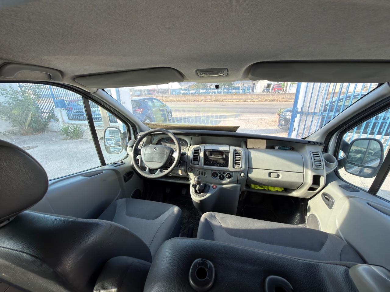 Renault Trafic 2.0dci “9 POSTI”
