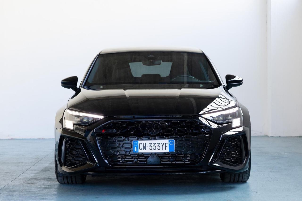 Audi RS3 Sportback 2.5 tfsi quattro s-tronic 400cv black edition