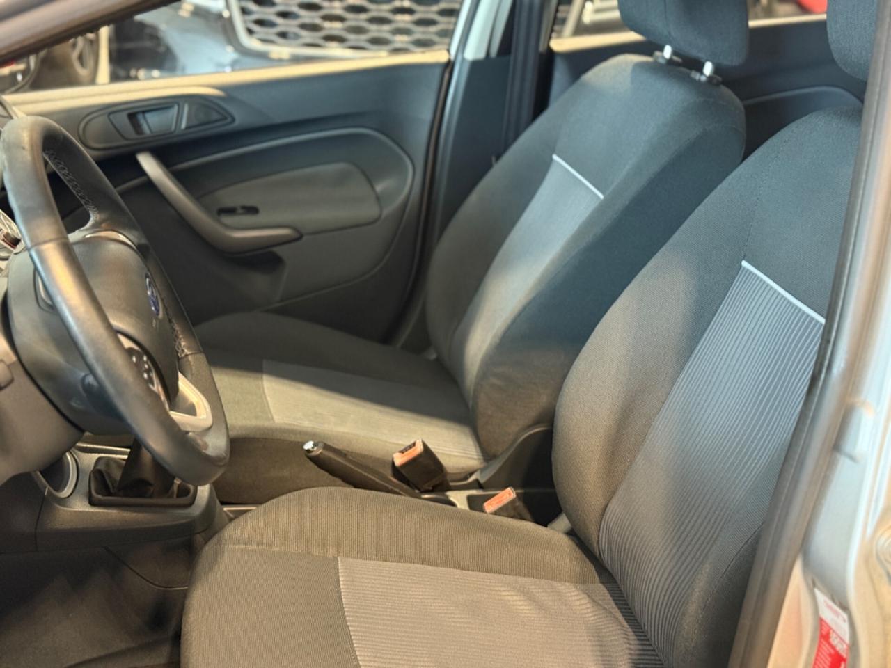 Ford Fiesta 5p 1.4 tdci Titanium DISTRIBUZIONE FATTA!
