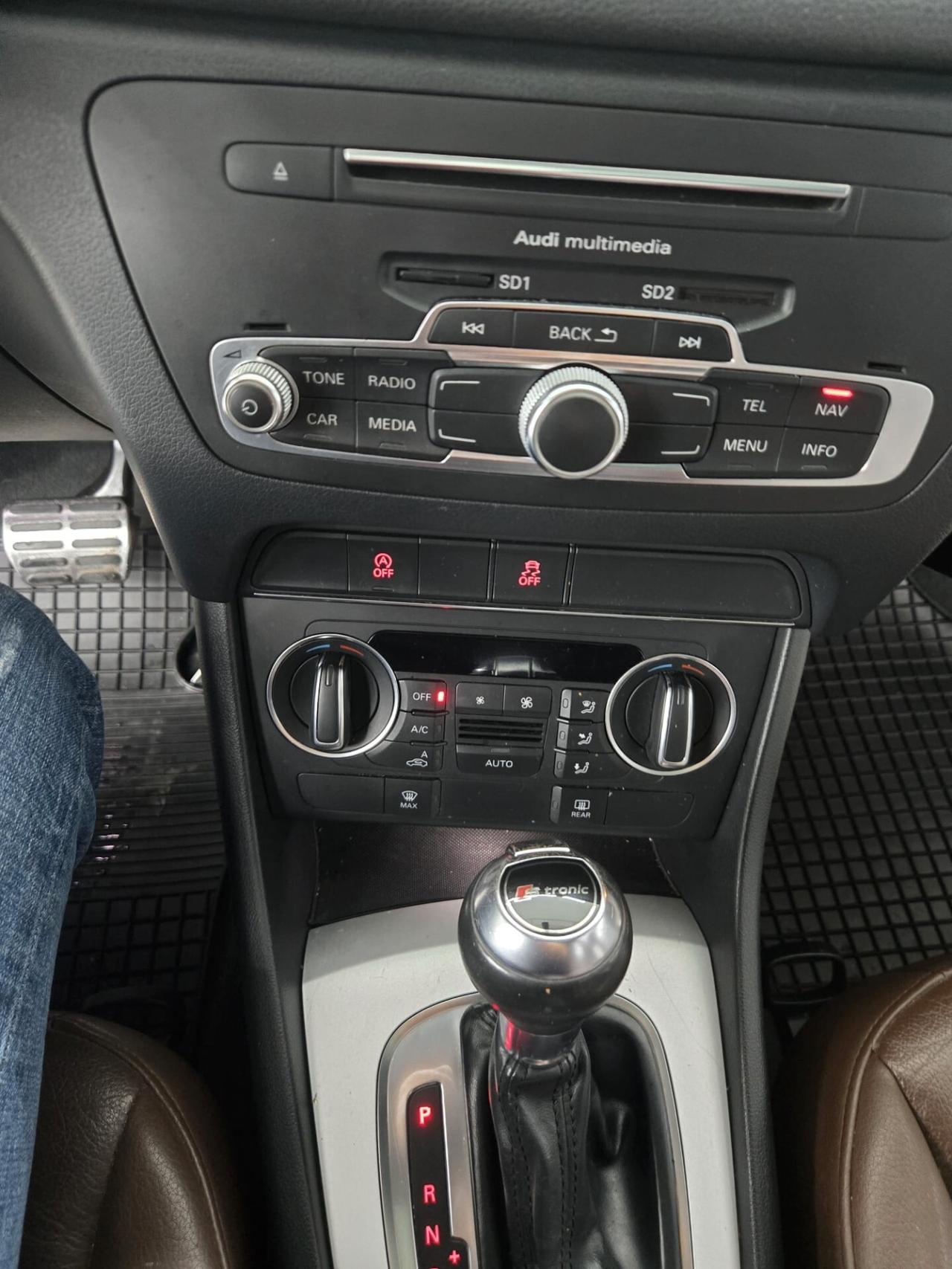 Audi Q3 2.0 TDI 120 CV S tronic Young