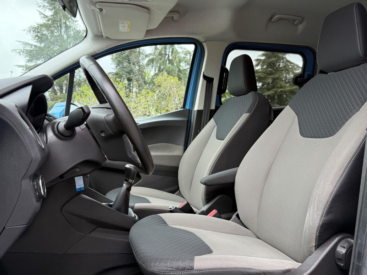 Ford Tourneo Courier 1.0 b.|NEOPATENTATI