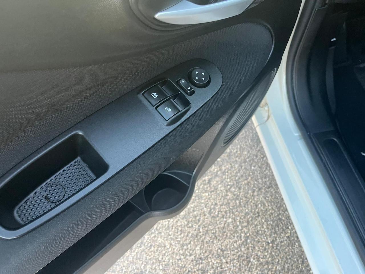 Fiat Grande Punto 5 porte Natural Power Easy 2012