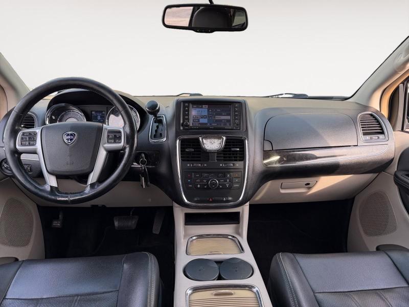 Lancia Voyager 2.8L Platinum 163cv auto 7 POSTI!