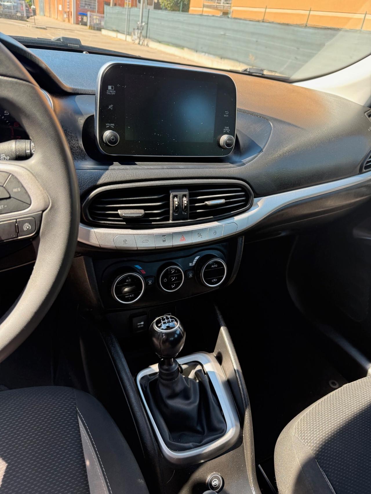 Fiat Tipo 1.4 GPL - NEOPATENTATI - 12 MESI DI GARANZIA -
