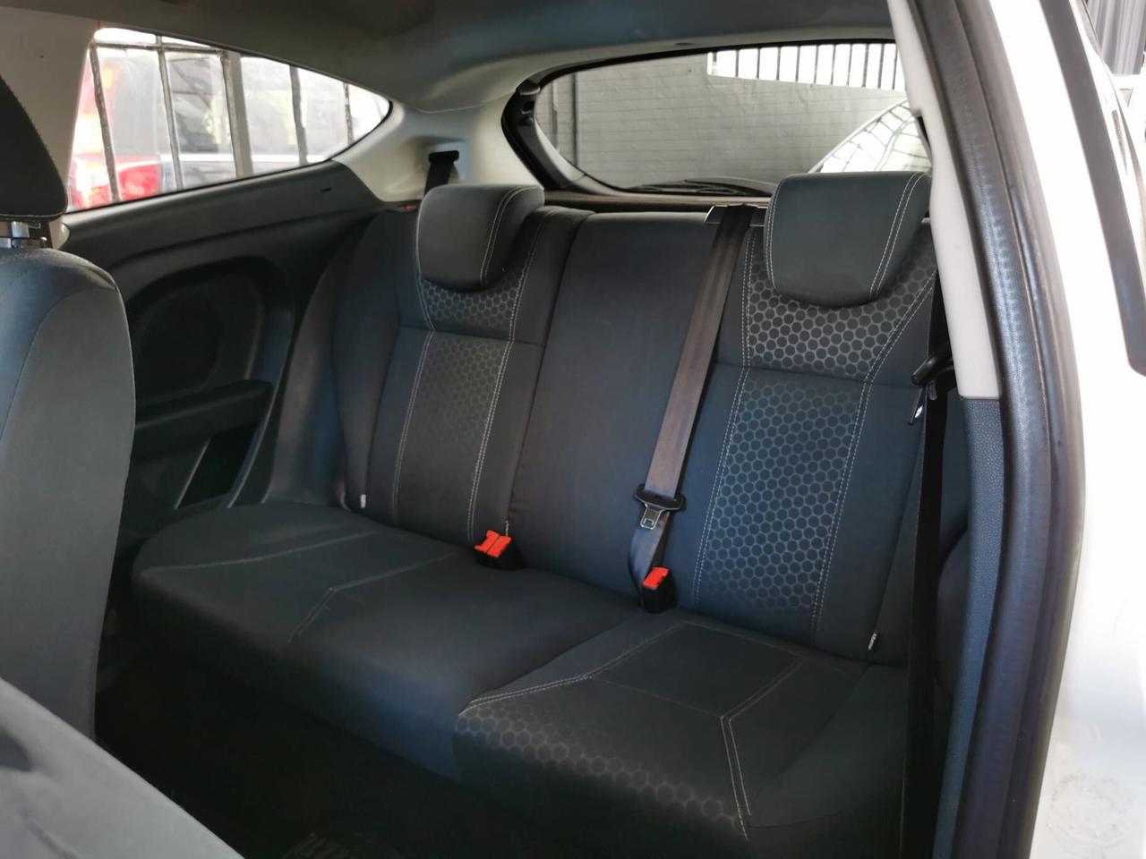 Ford Fiesta 1.4 96CV Titanium GARANZIA 12 MESI