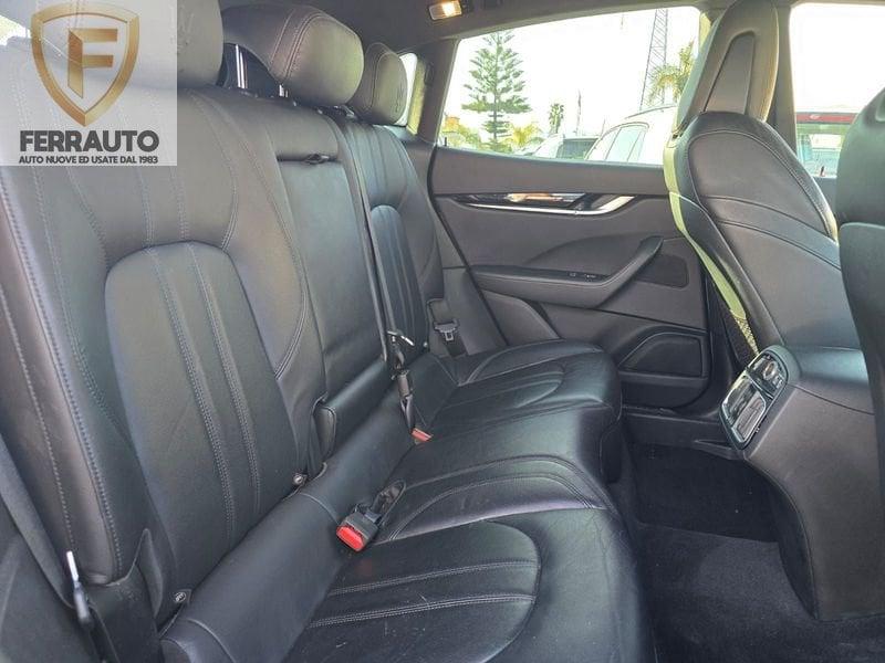 MASERATI LEVANTE V6 350 CV AWD Modena Italiana