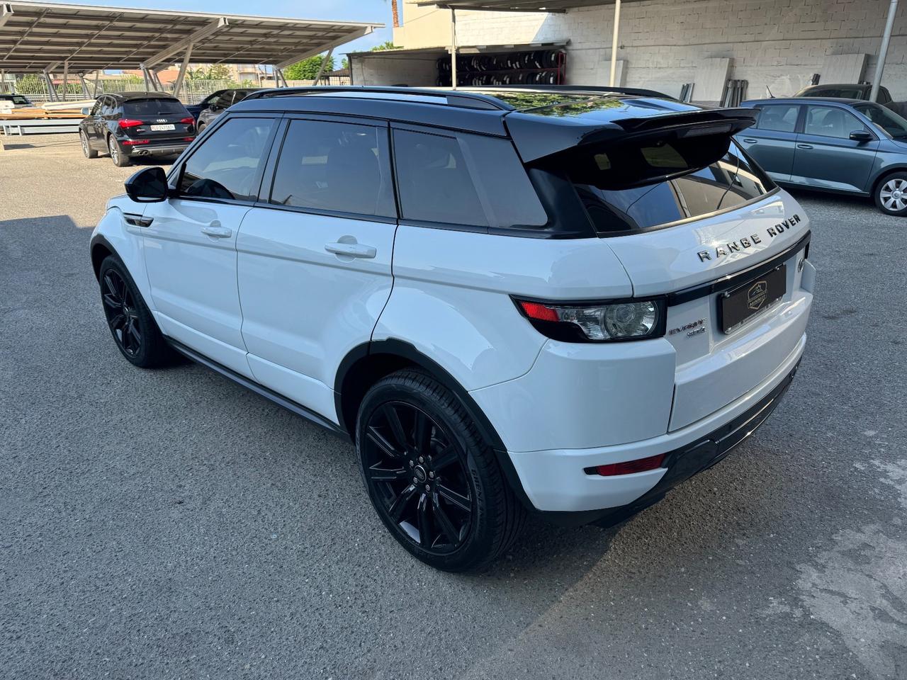 Land Rover Range Evoque 2.2 TD4 5p. Dynamic