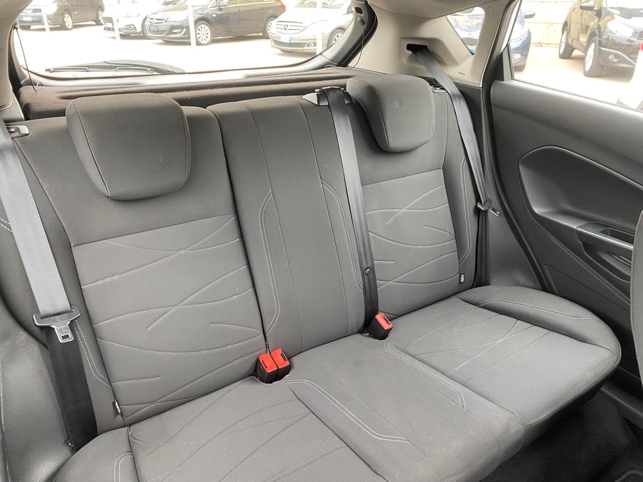 Ford Fiesta 1.4 5 porte Bz.- GPL