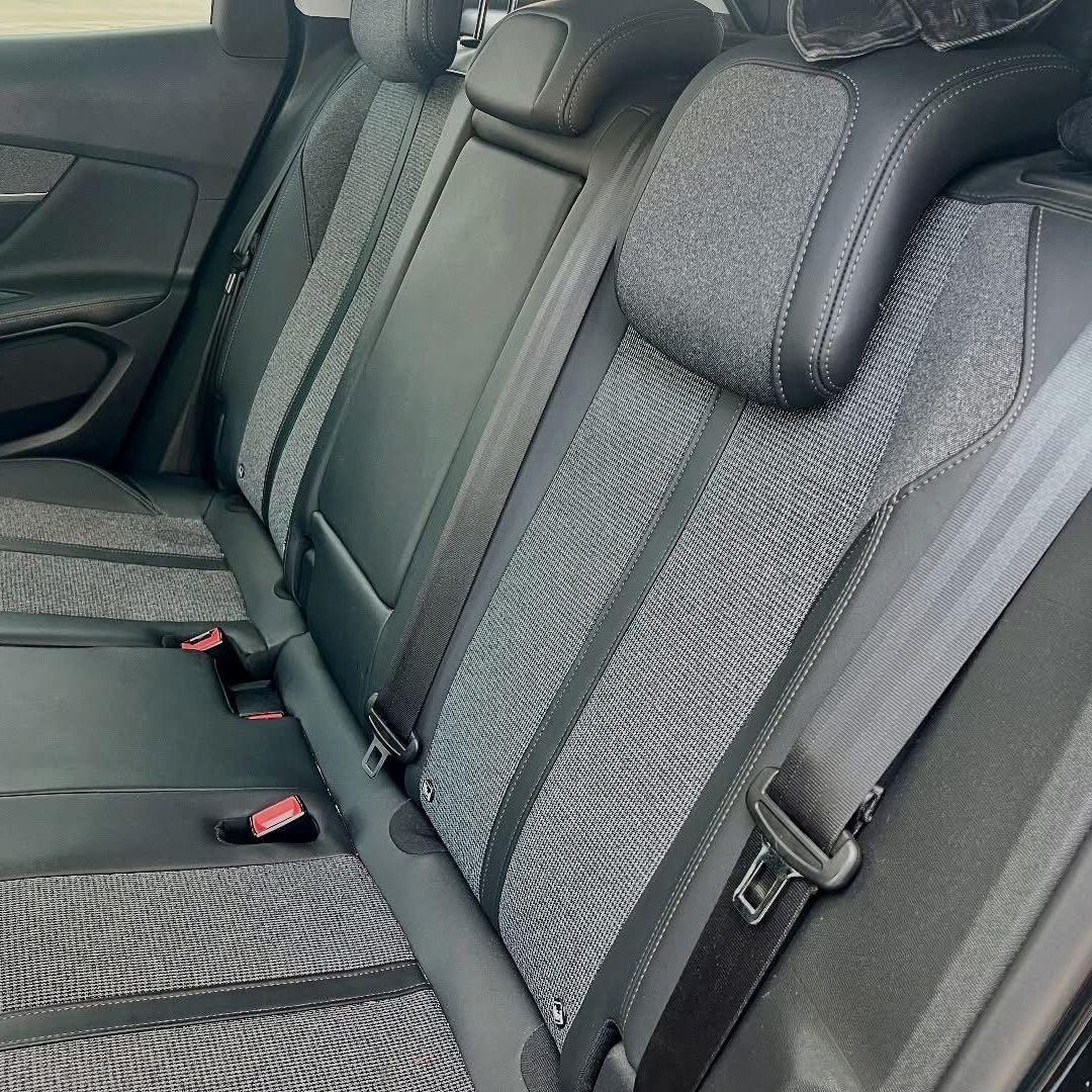 Peugeot 3008 BlueHDi 130cv **FULL**