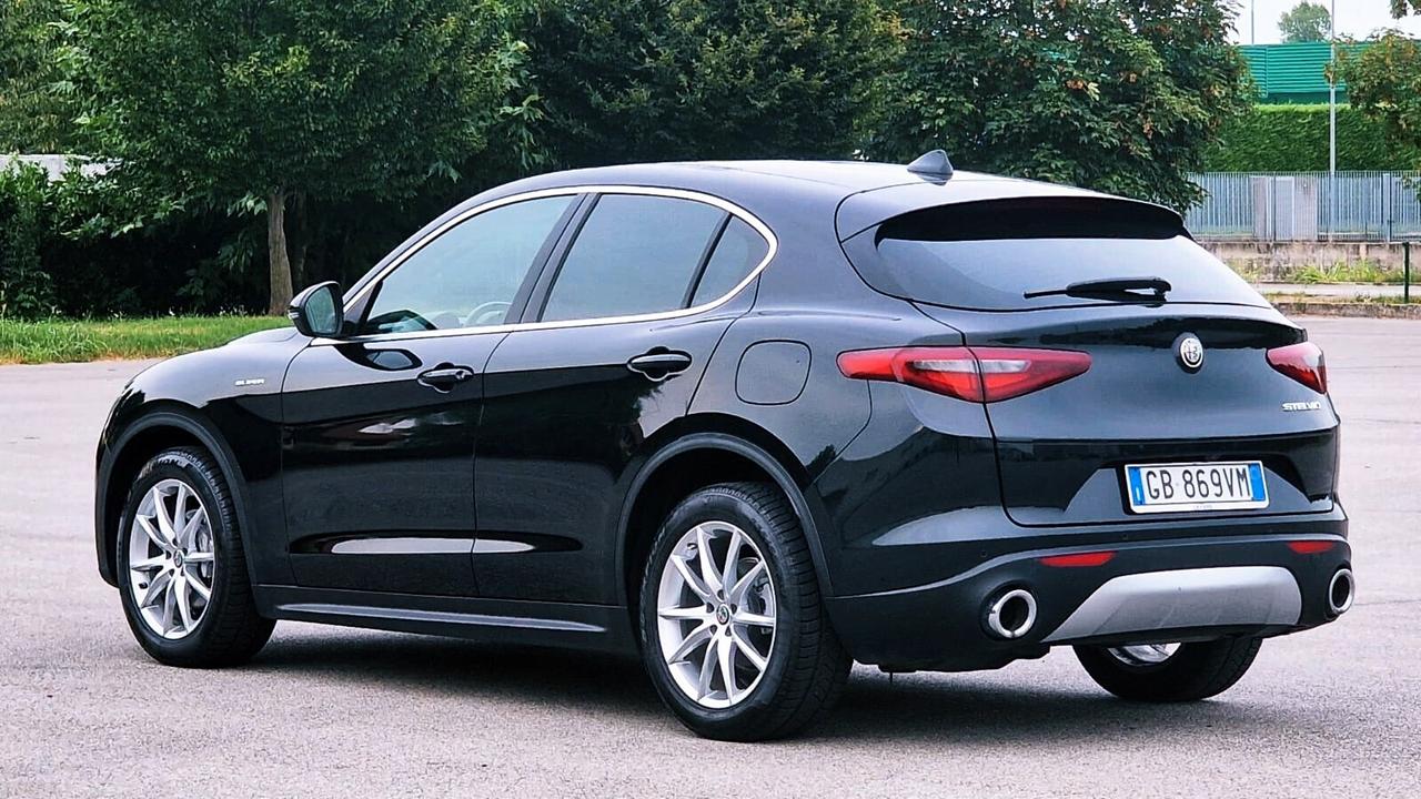 Alfa Romeo Stelvio 2.2 Turbodiesel 190 CV AT8 RWD Executive