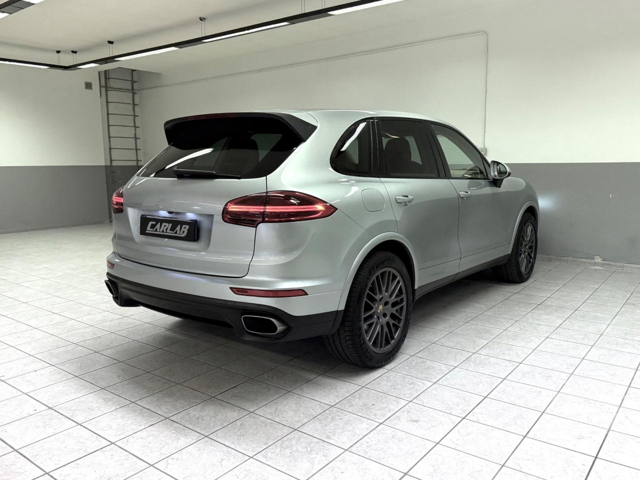 Porsche Cayenne 3.0 Diesel Platinum Edition