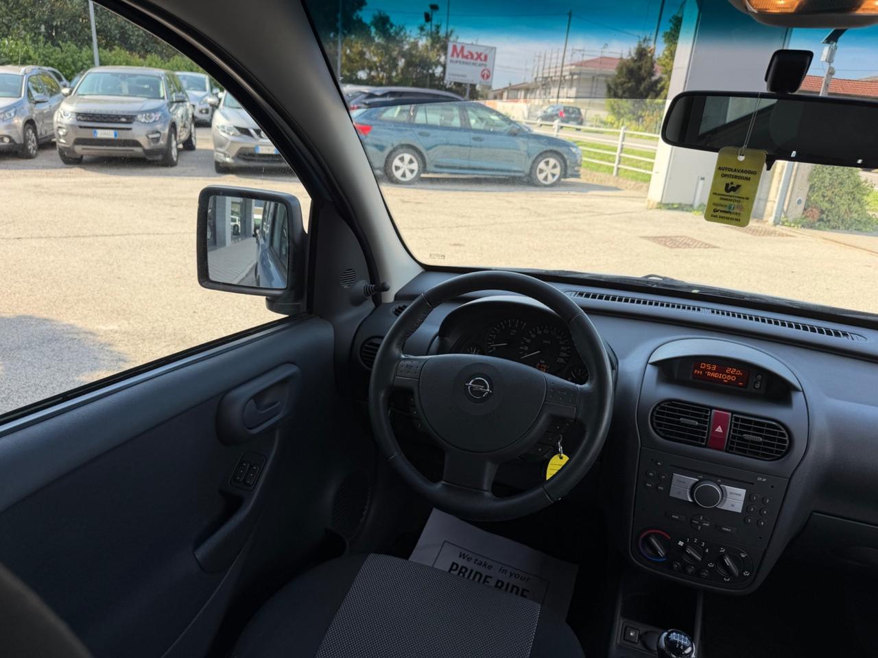 Opel Combo 1.6 benzina , metano