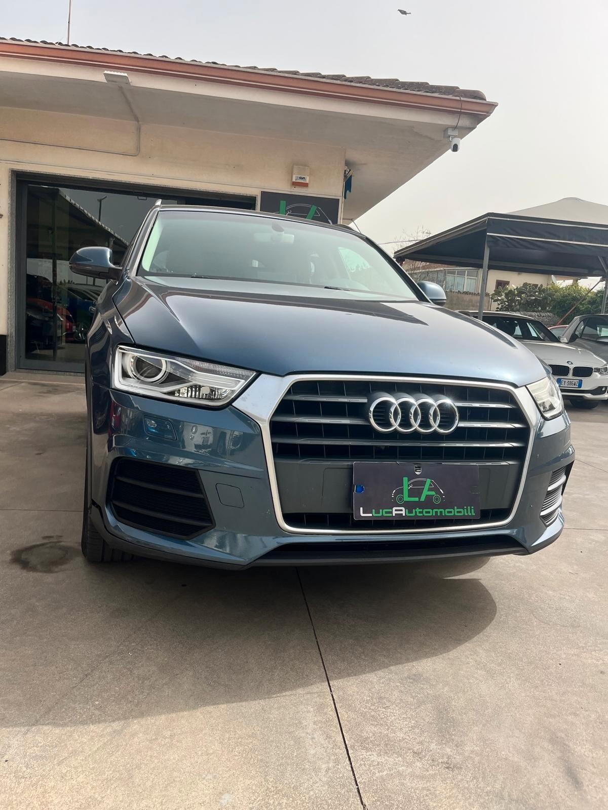 Audi Q3 2.0 TDI 150 CV Business