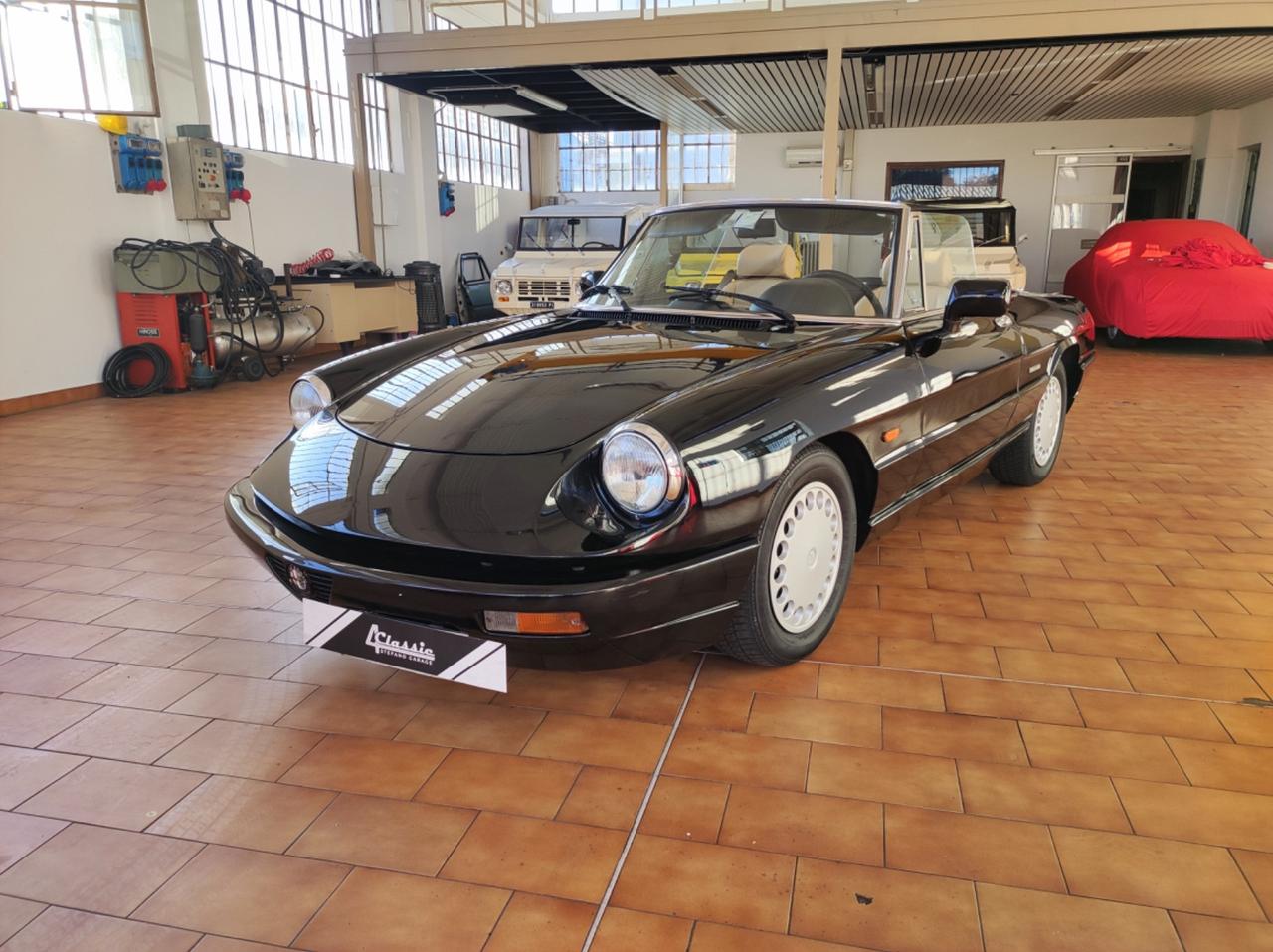 Alfa Romeo Spider 1.6