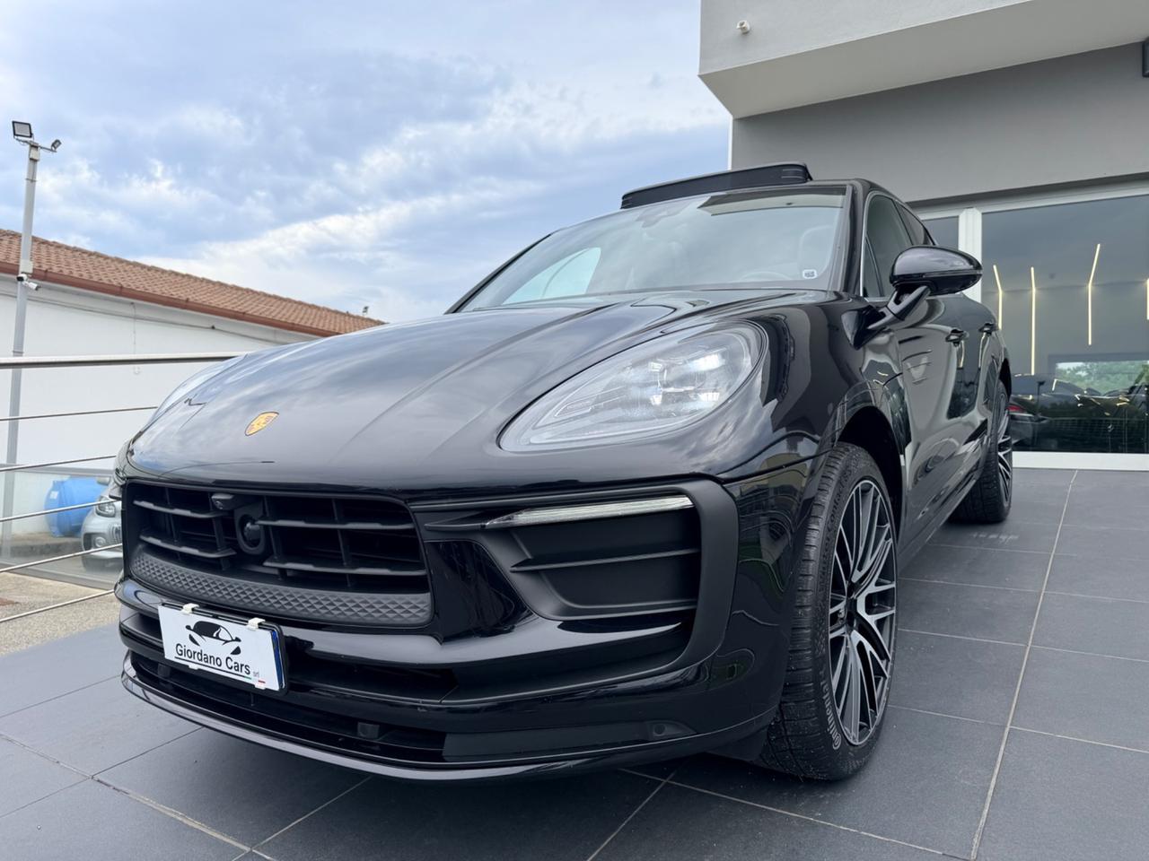Porsche Macan 2.0 265cv in garanzia