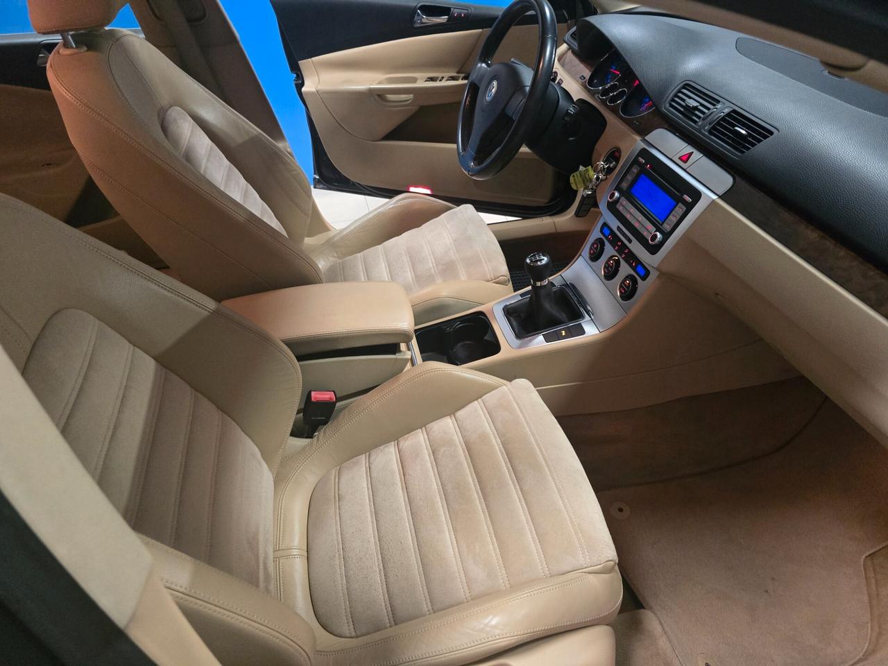 Volkswagen Passat 2.0 TDI DPF Var. Highline