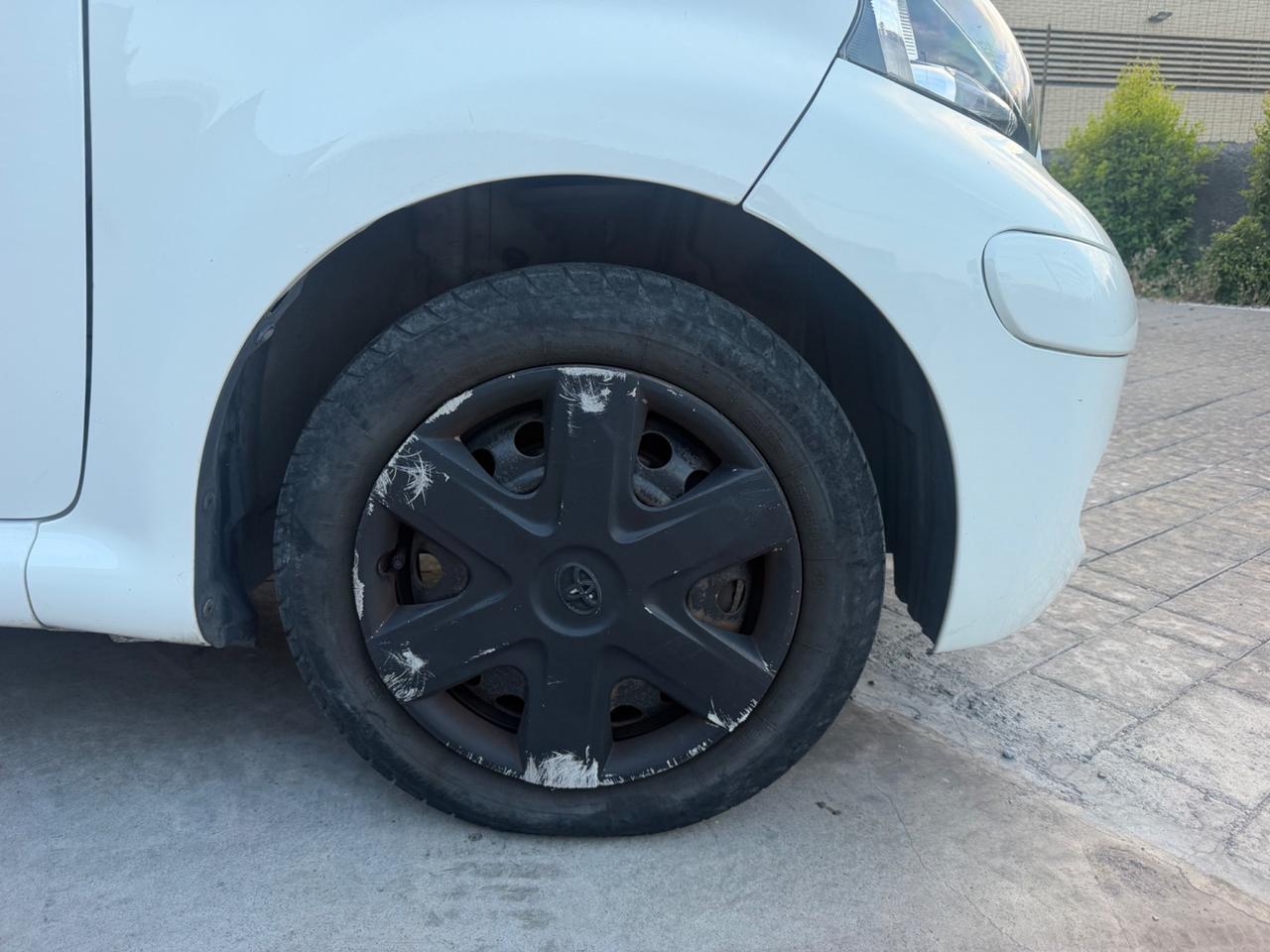 Toyota Aygo 1.0 12V VVT-i 5 porte Deep Ocean Connect