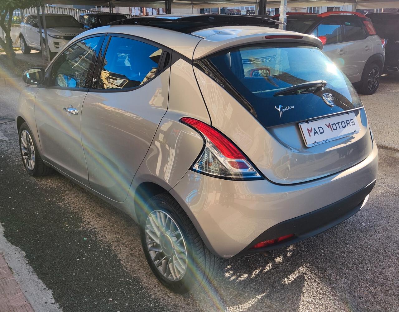 Lancia Ypsilon 1.2 69 CV 5 porte S&S Gold