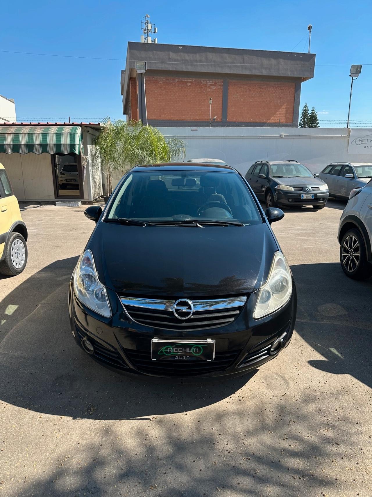 OPEL CORSA 1.2 GPL 2010 OK NEOPATENTATI