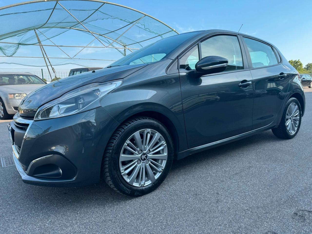 Peugeot 208 PureTech 82 5 porte Allure
