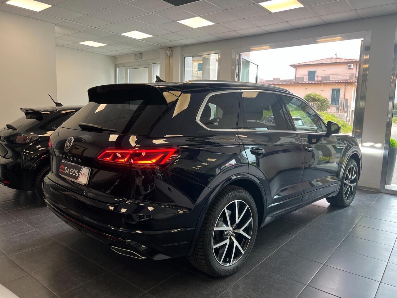Volkswagen Touareg R LINE 3.0 V6 TDI 286 CV SCR