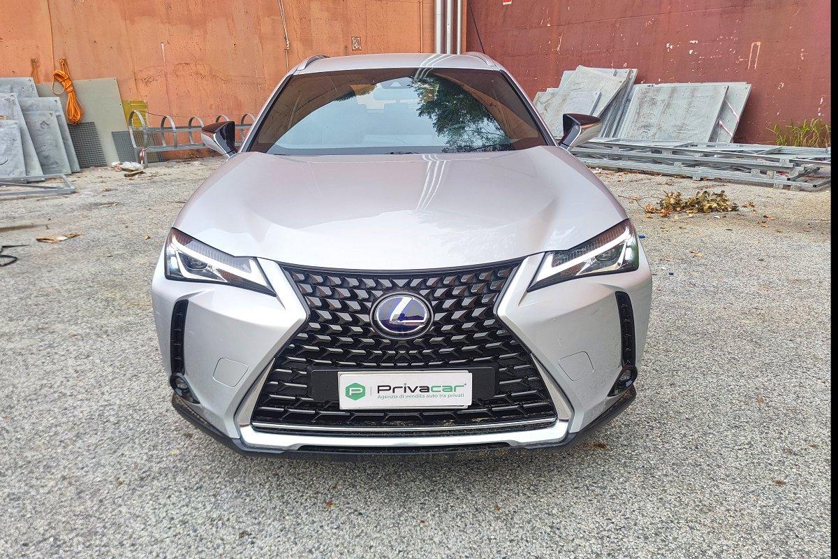 LEXUS UX Hybrid Executive