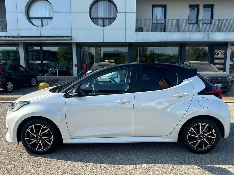 Toyota Yaris Hybrid Style MY22