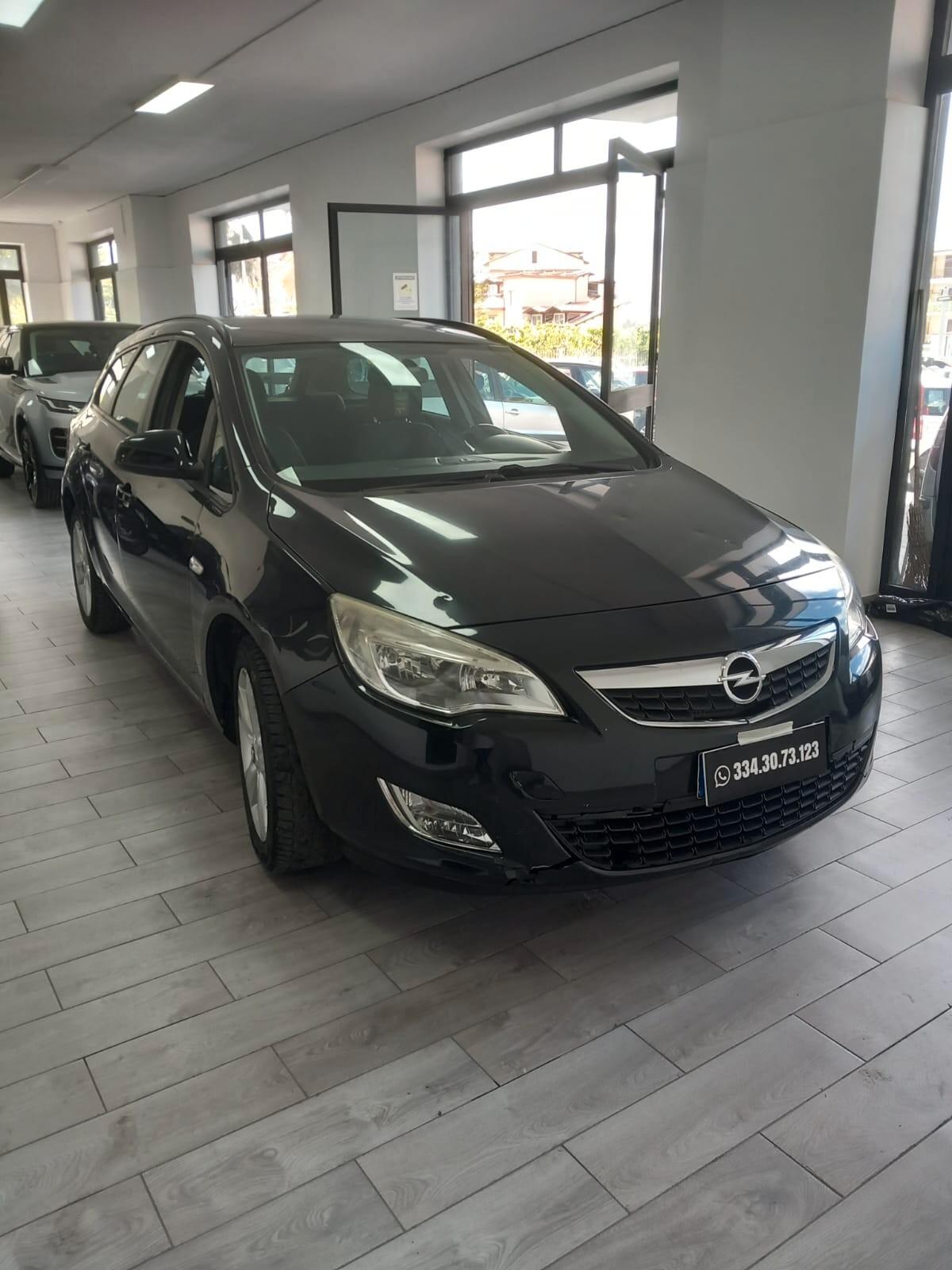 Opel Astra 1.4 Turbo 140CV Sports Tourer GPL Tech Cosmo