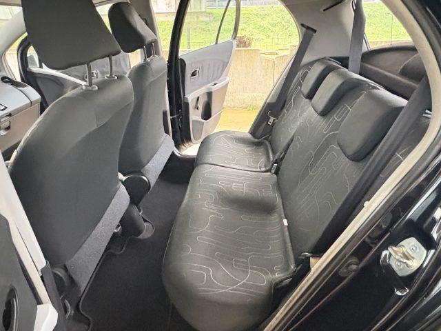 TOYOTA Yaris 1.0 5 porte OK NEIèATENTATI BòUETHOOT