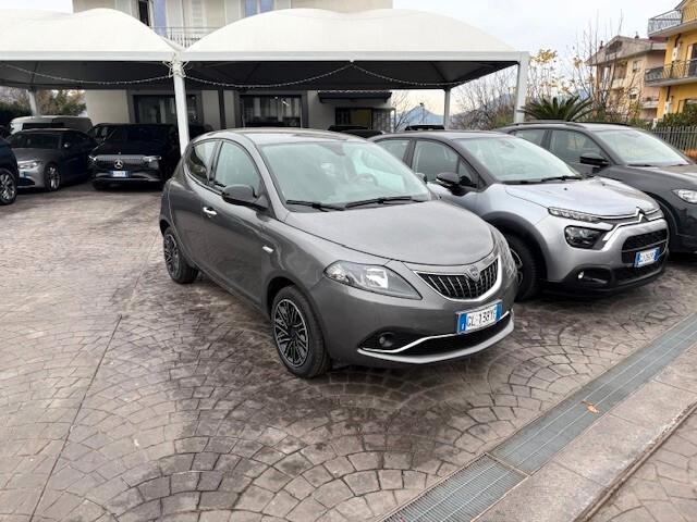 Lancia Ypsilon 1.0 FireFly 5 porte S&S Hybrid Ecochic Gold
