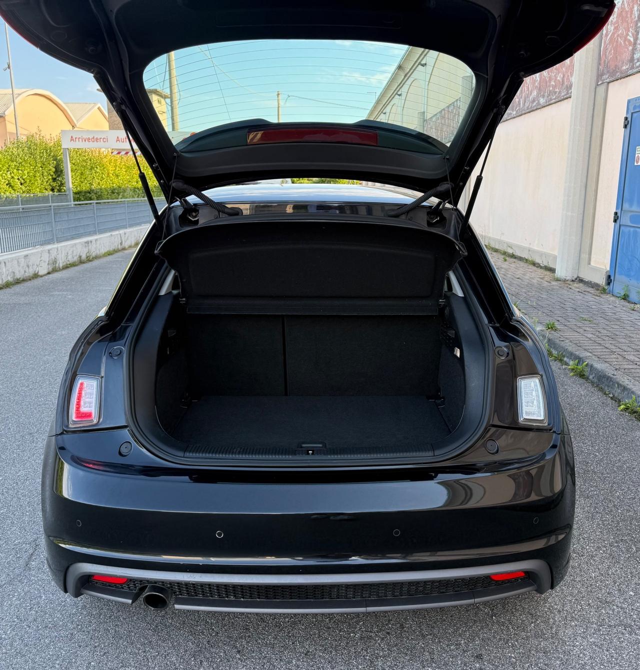 Audi A1 1.6 TDI S line edition