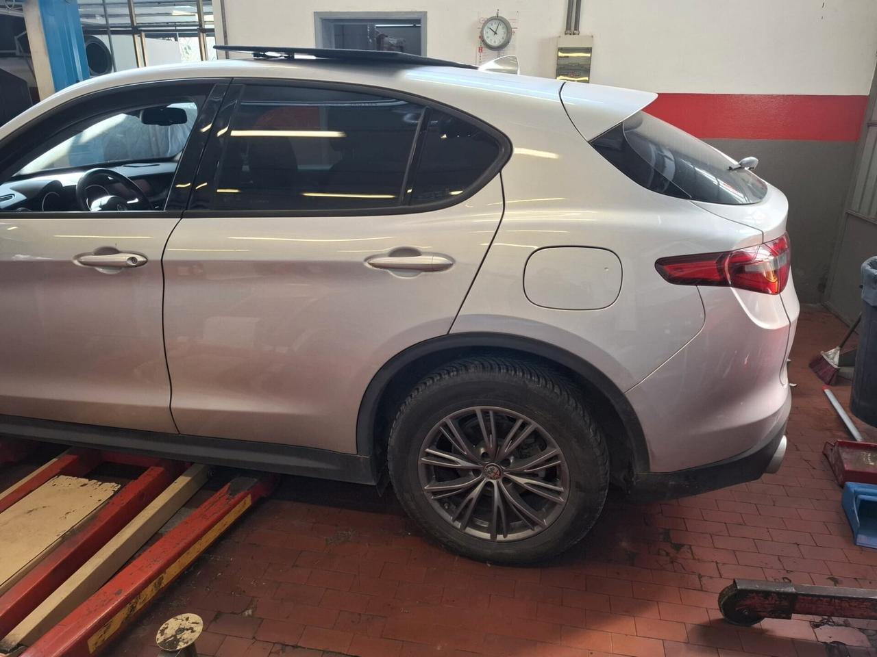 Alfa Romeo Stelvio 2.2 T160CV AT8 RWD Business PER COMMERCIANTI