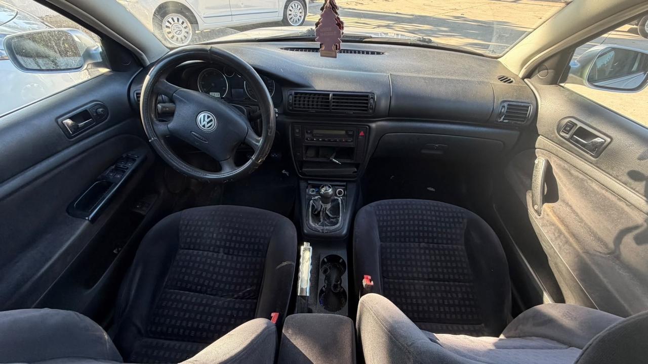 Volkswagen Passat 1.9 TDI/130 CV cat Var. H.line