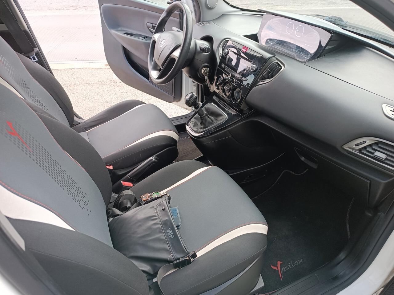 Lancia Ypsilon 1.2 69 CV 5 porte Elle