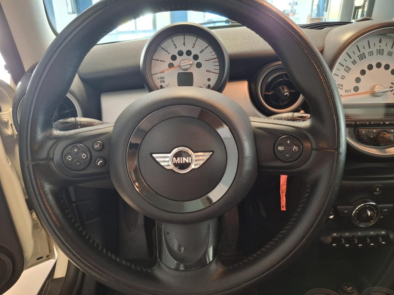 Mini 1.6 16V One (55kW)