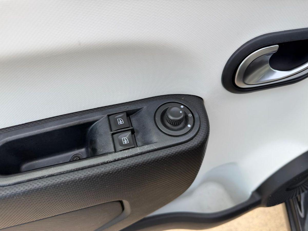 RENAULT - Twingo - TCe 90 CV GPL La Parisienne