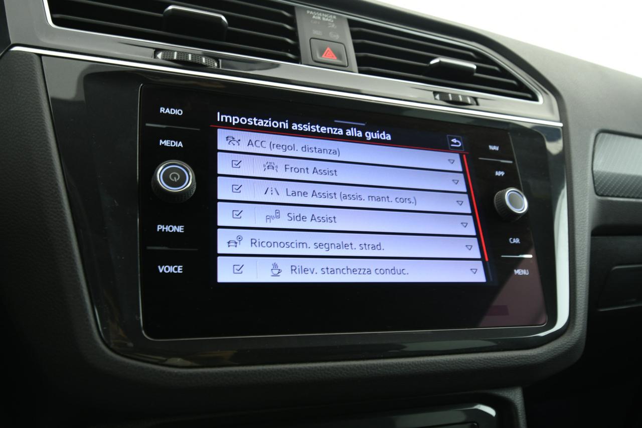 VOLKSWAGEN Tiguan 2.0 tdi R-Line 4motion 200cv dsg CAMERA+ACC+APP CONNECT+C20"