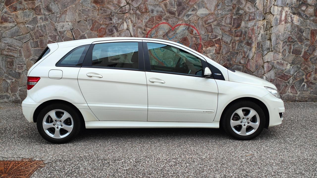 Mercedes B 180 Executive - ok neopatentati