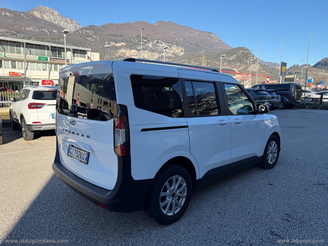 FORD Tourneo Courier 1.0 EcoBoost Pow. Tit. WINTER PACK