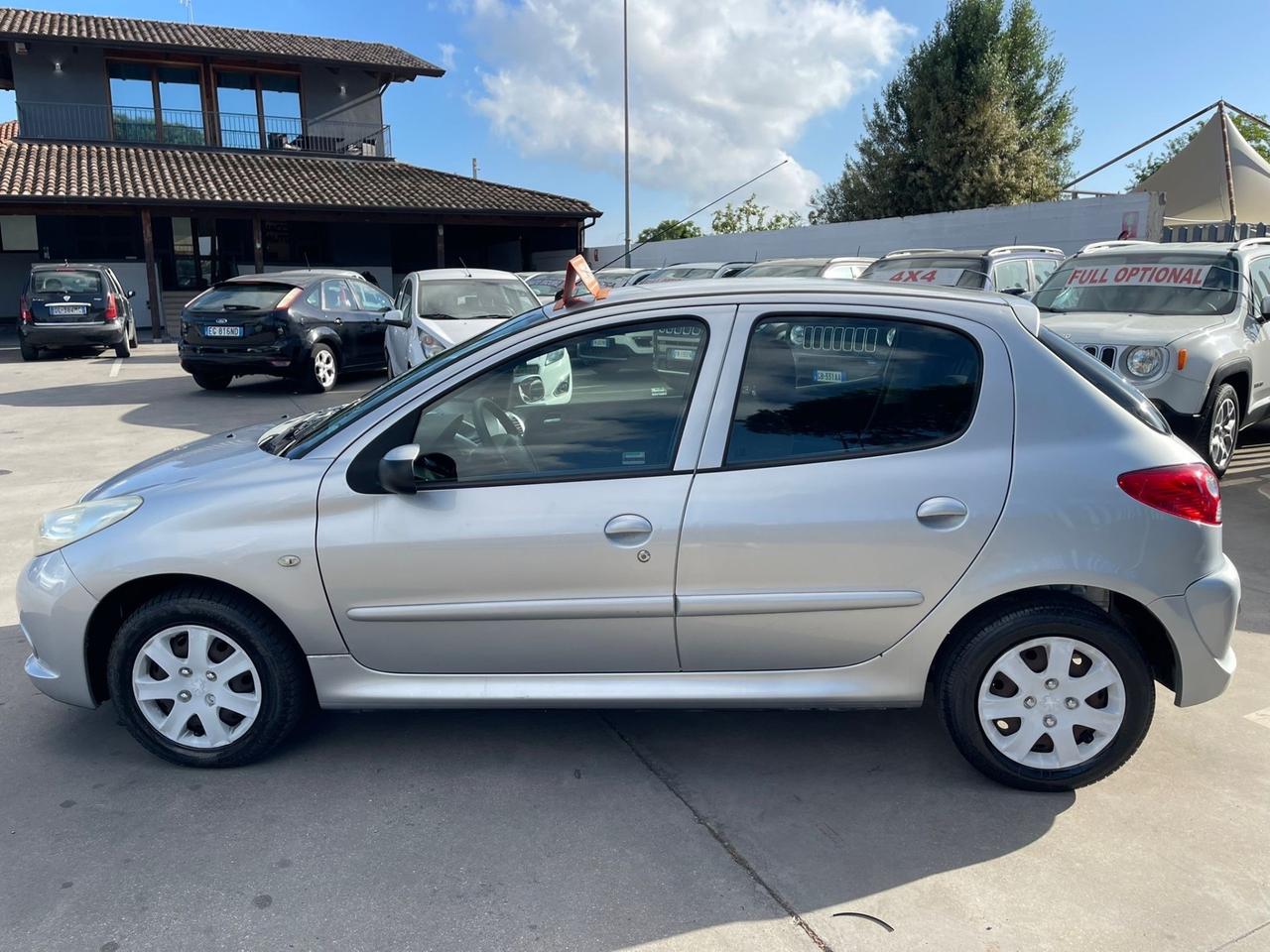 Peugeot 206 plus 1.1 2011 120 mila km